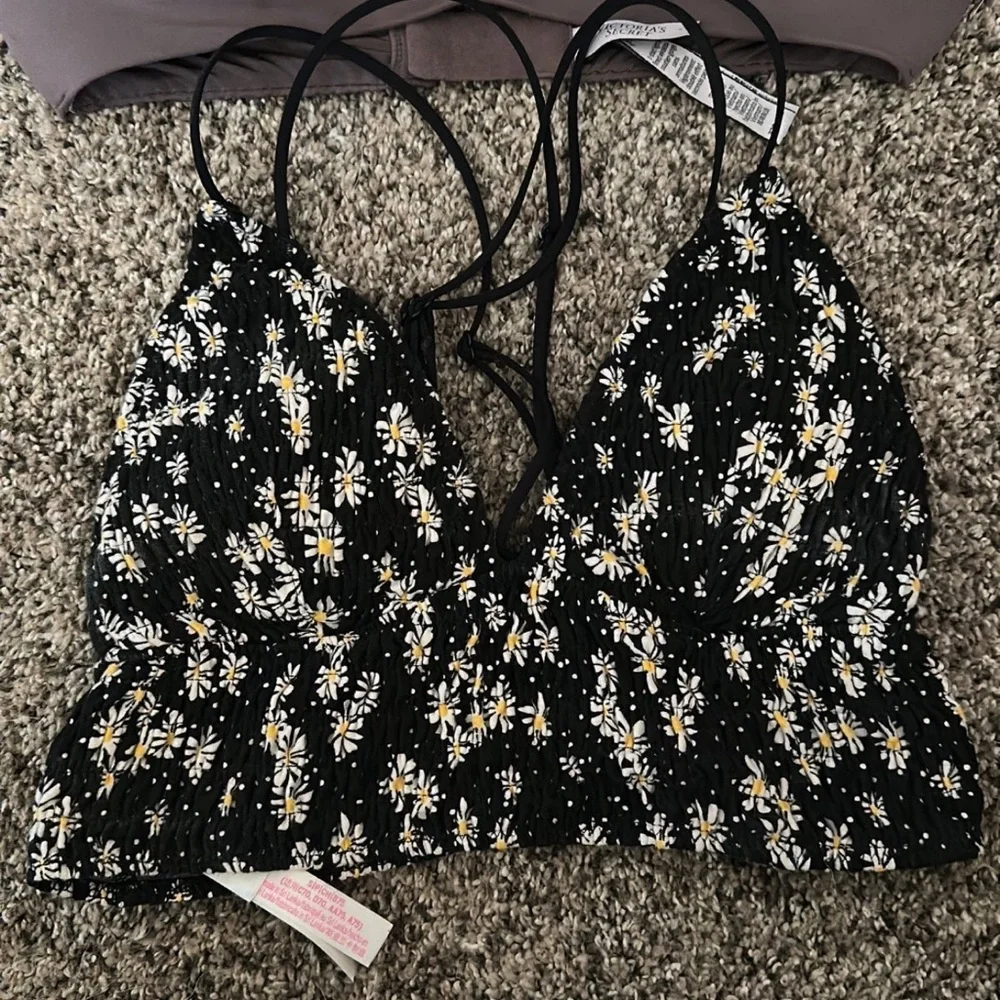Victoria’s Secret pink bra bundle used - Picture 2 of 6